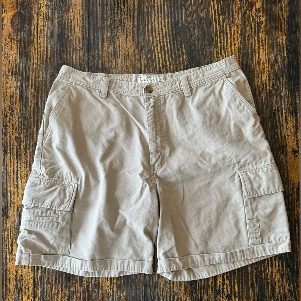 Consensus Golf Light Tan Khaki Shorts - Men's Size 38